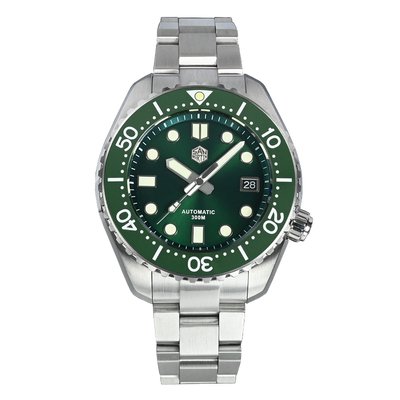 San Martin SN086-G with green sunburst dial and green bezel